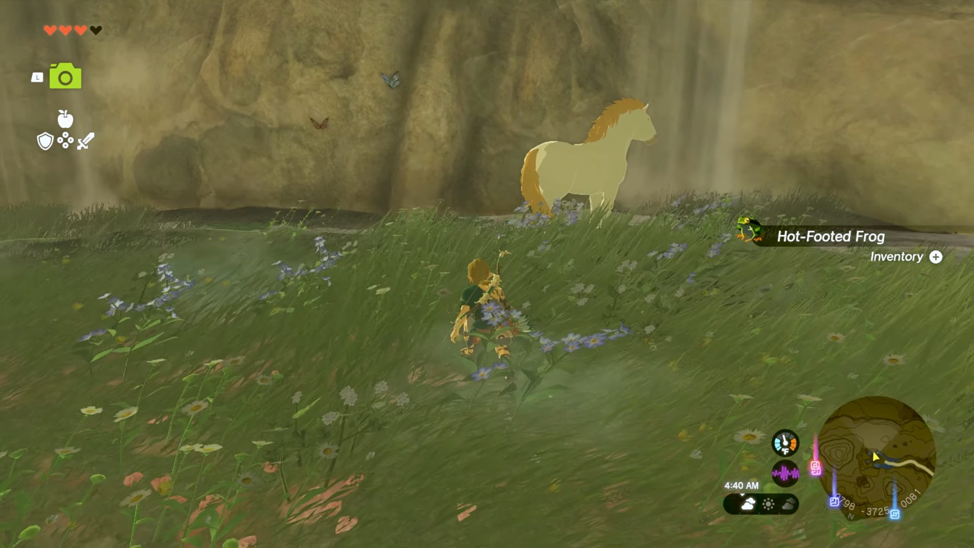 Link sneaking up on the Giant White Stallion in Zelda: Tears of the Kingdom